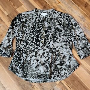 New Directions Black and Gray Graphic 3/4 Sleeve Blouse
